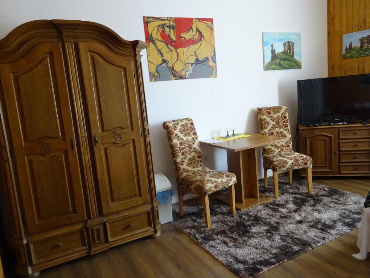 Guesthouse Ilona Velky Kamenec Ngoại thất bức ảnh